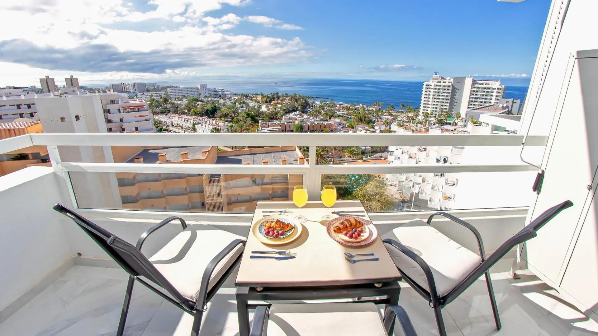 شقة Colourful Bright Centred Aparment With Ocean View 911, Ponderosa Playa Feñabe